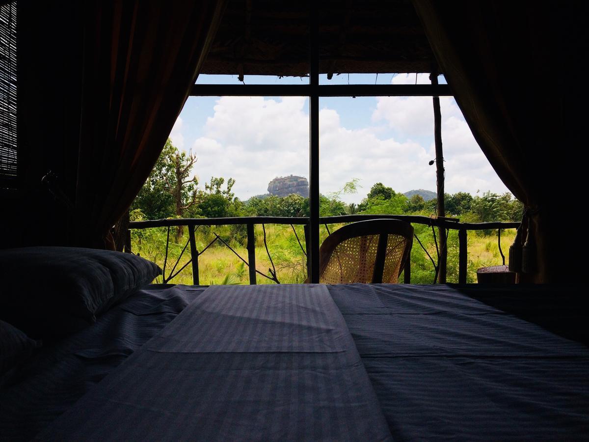 Chena Huts Eco Resort Sigiriya Exterior foto