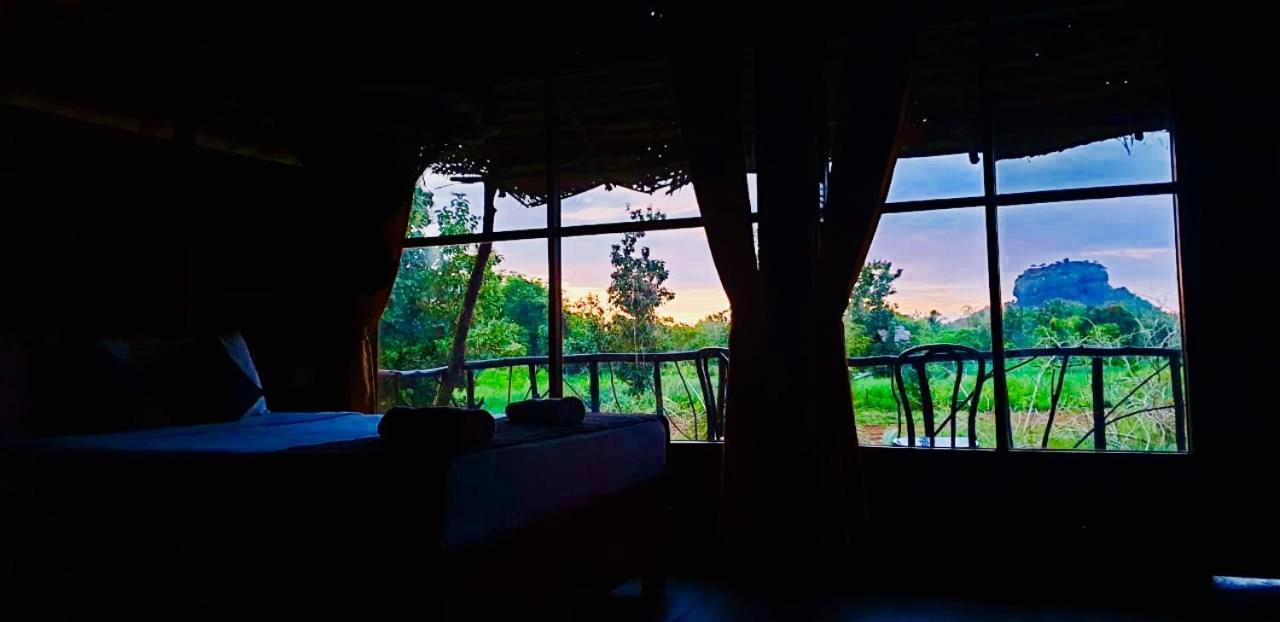 Chena Huts Eco Resort Sigiriya Exterior foto